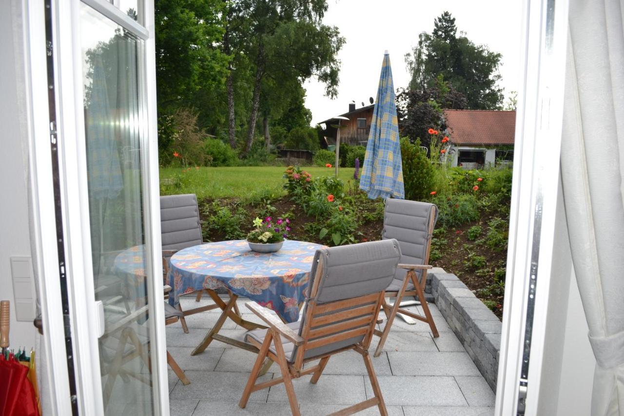 Ferienwohnung Meding Am See شوندورف ام أميرسي المظهر الخارجي الصورة